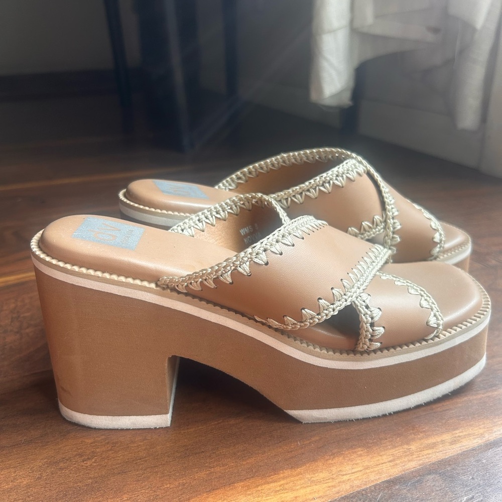 Stylish Tan Platform Sandals